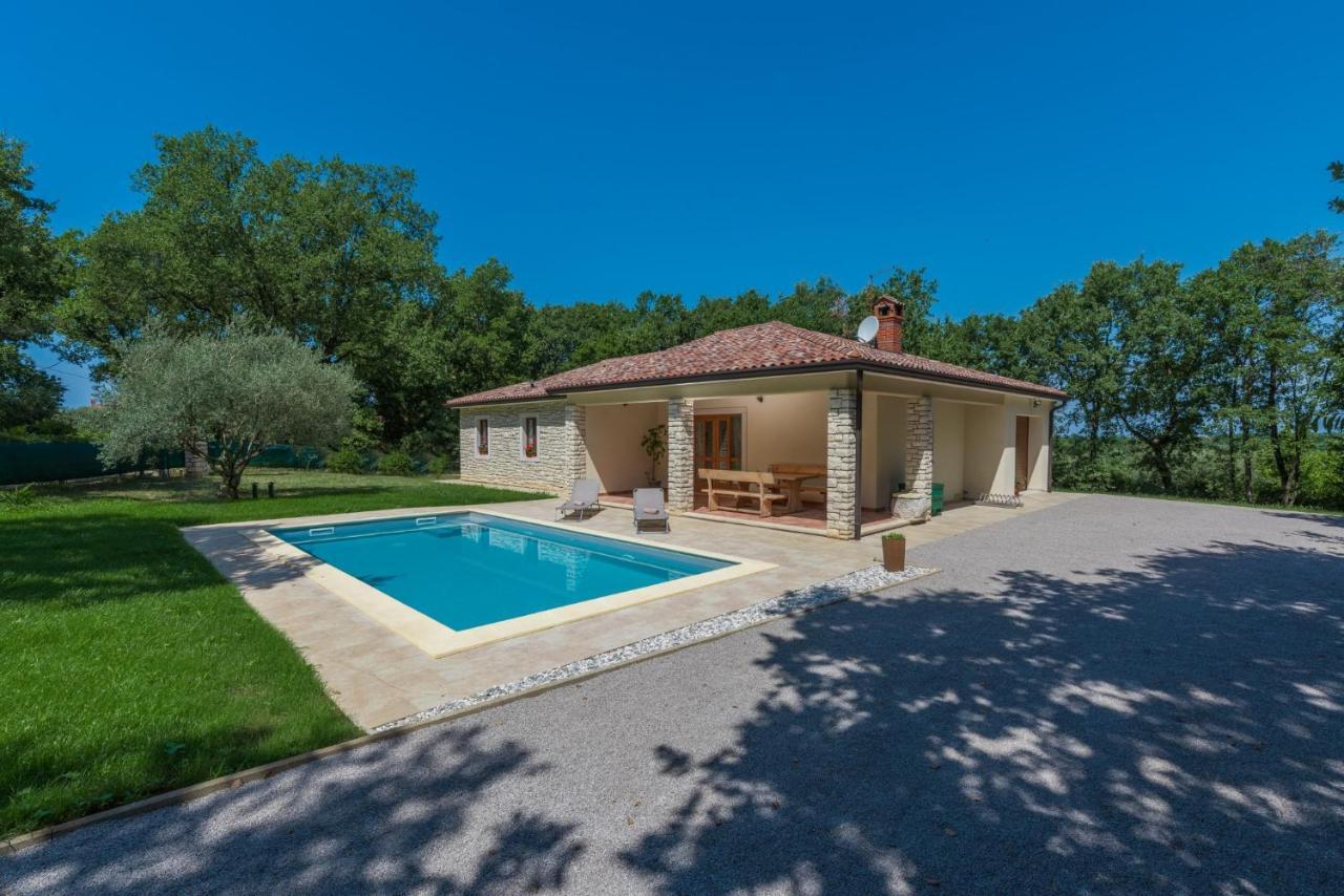 Villa Mirabella Umag Exteriör bild