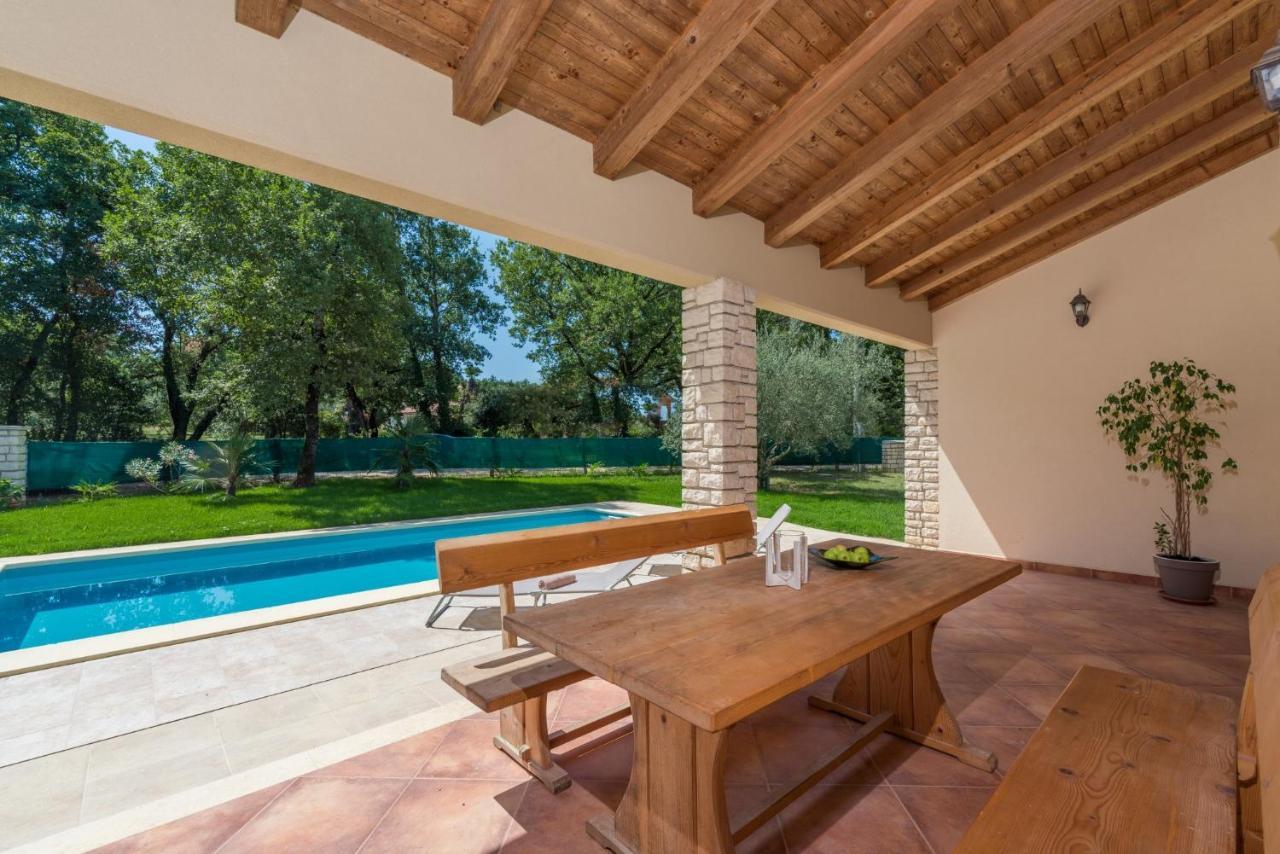 Villa Mirabella Umag Exteriör bild