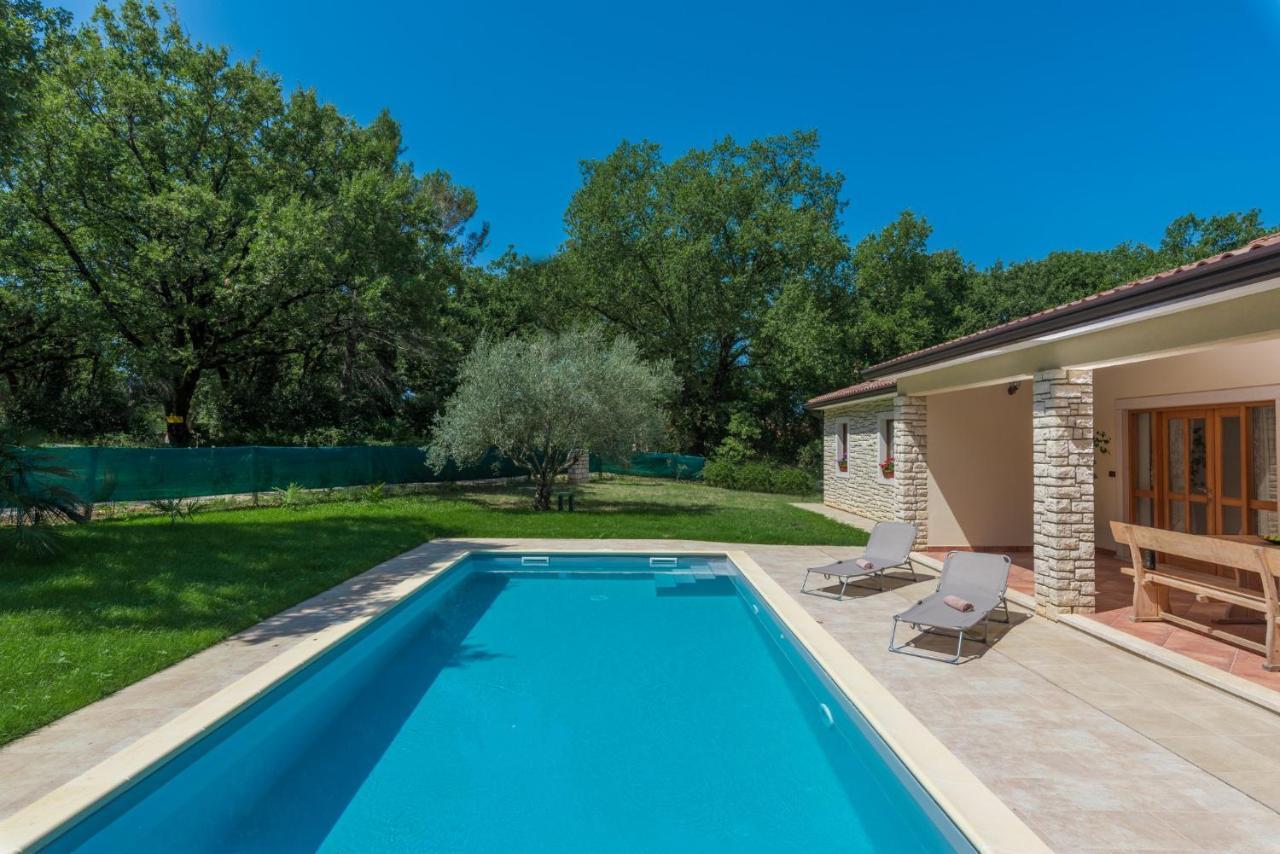 Villa Mirabella Umag Exteriör bild