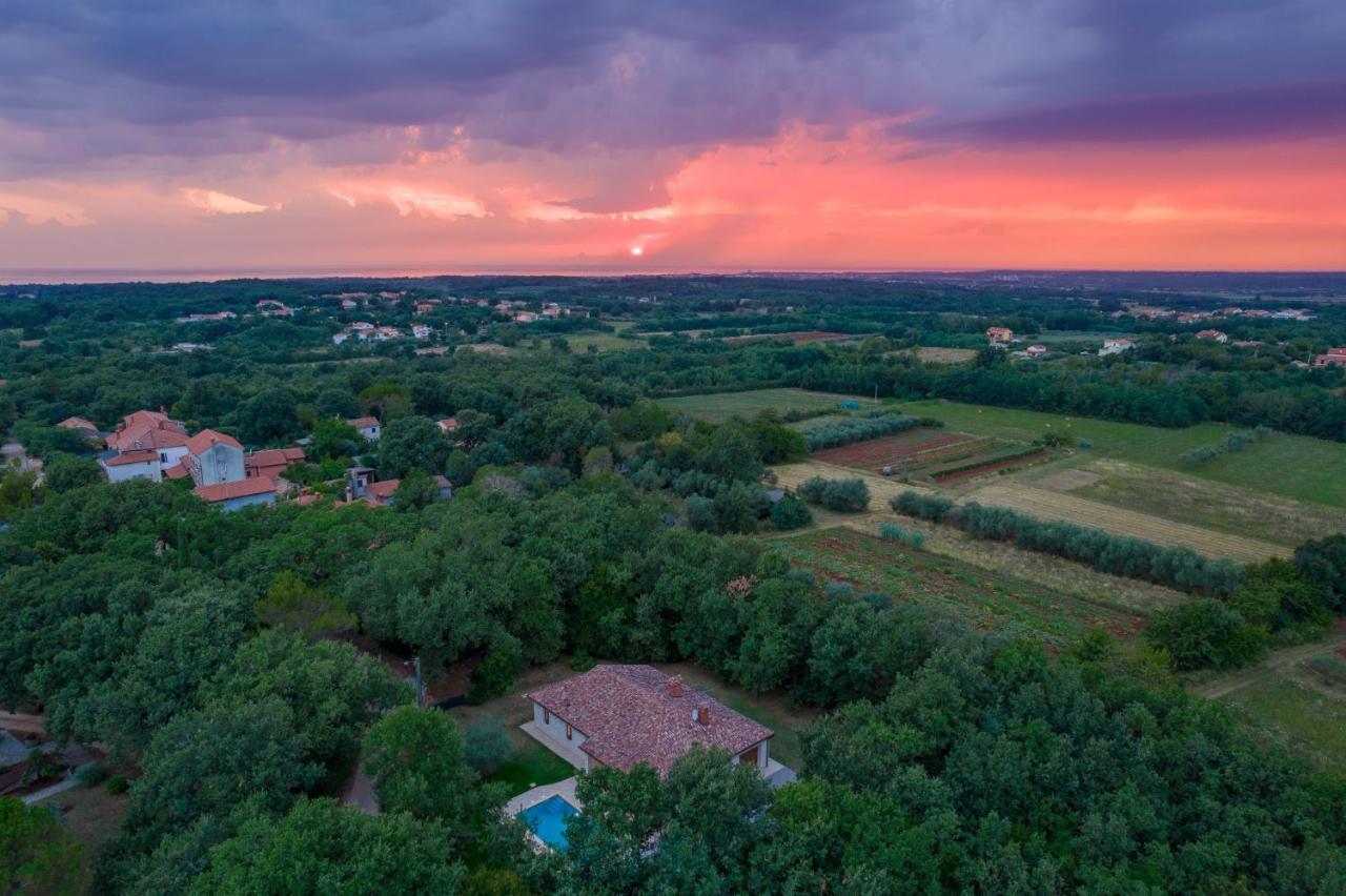 Villa Mirabella Umag Exteriör bild