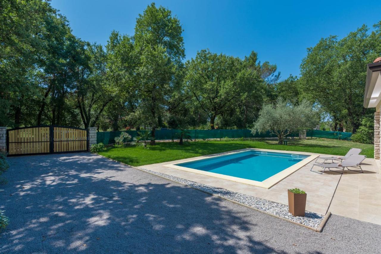Villa Mirabella Umag Exteriör bild