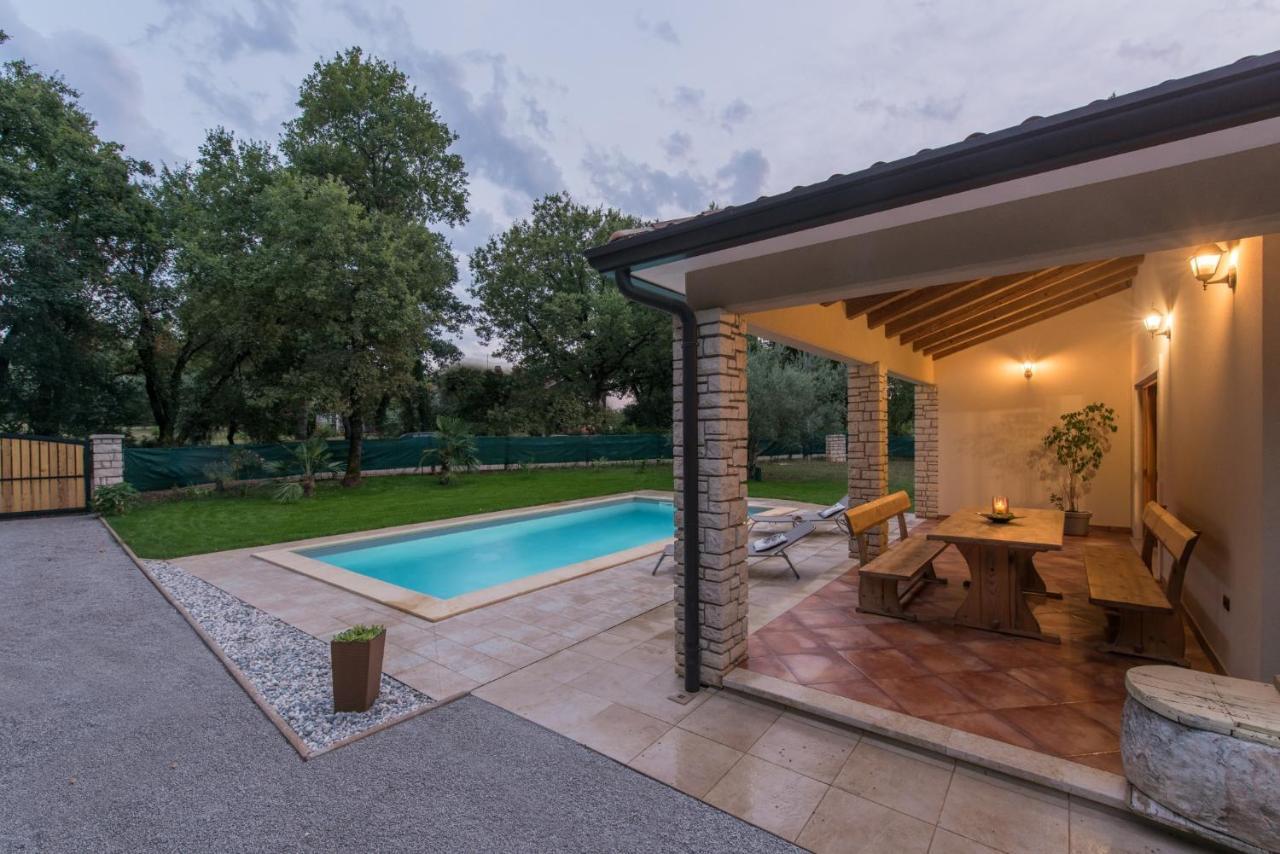 Villa Mirabella Umag Exteriör bild